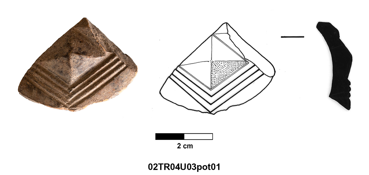 02TR04U03pot01