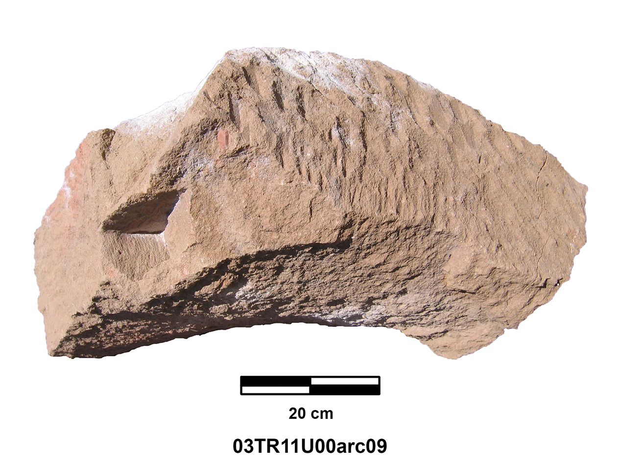 03TR11U00arc09